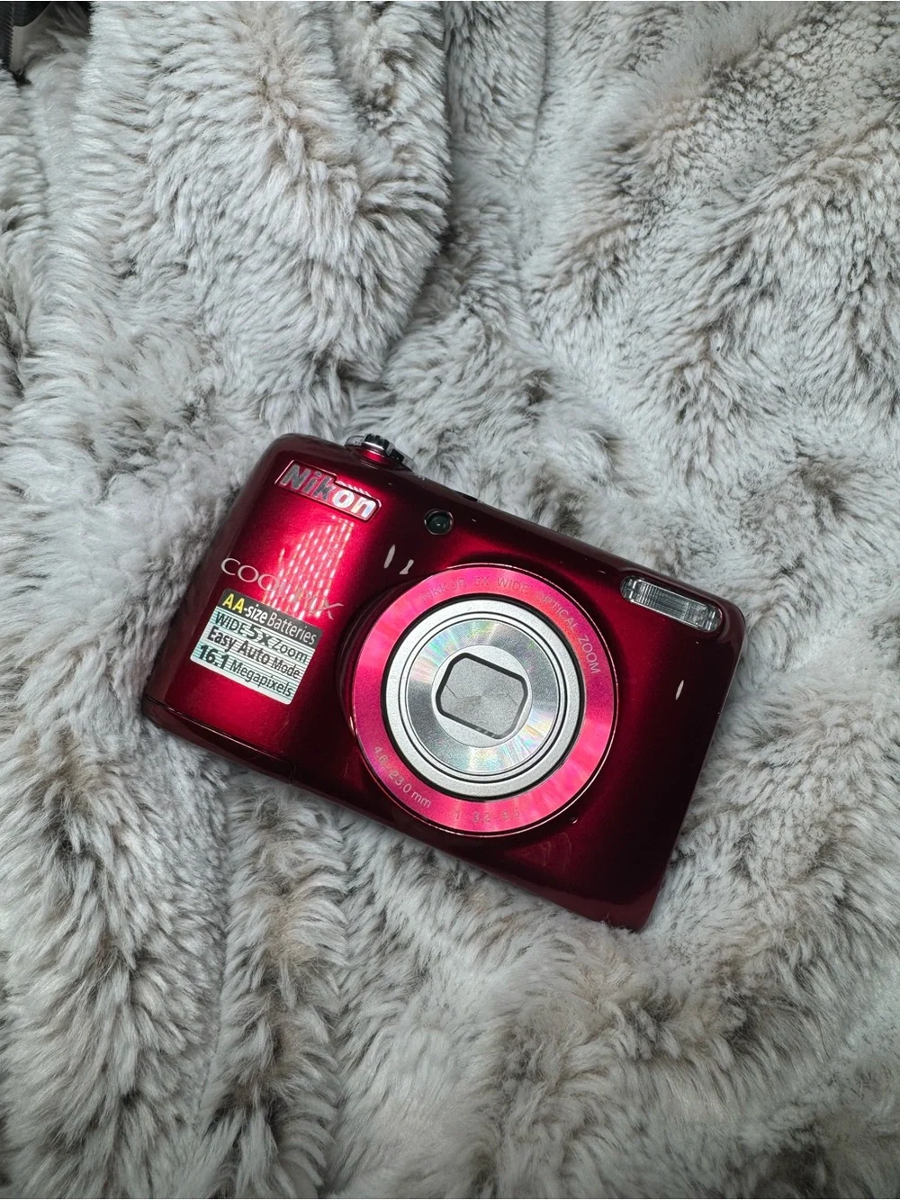 Nikon COOLPIX L26 Red 16.1 MP Compact Digital Camera - Tested & Working